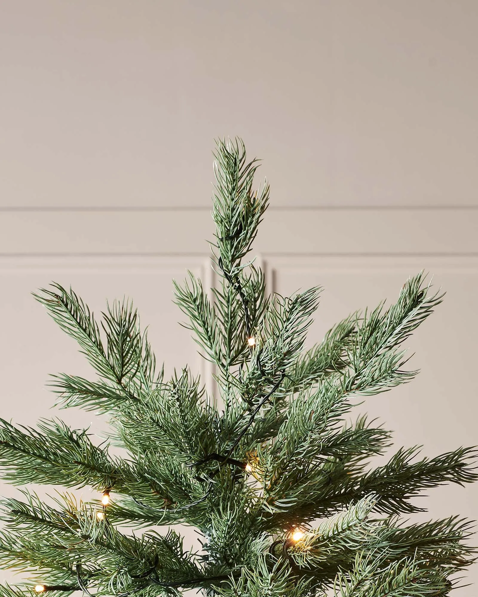 Pre-Lit Colorado Blue Spruce Christmas Tree, 6 ft